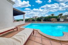 Casa en Playa Blanca - Villa Montaña Roja