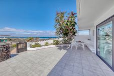 Apartamento en  Famara - Canary Soul 90 • Ocean views • Playa a 2 min • LVH