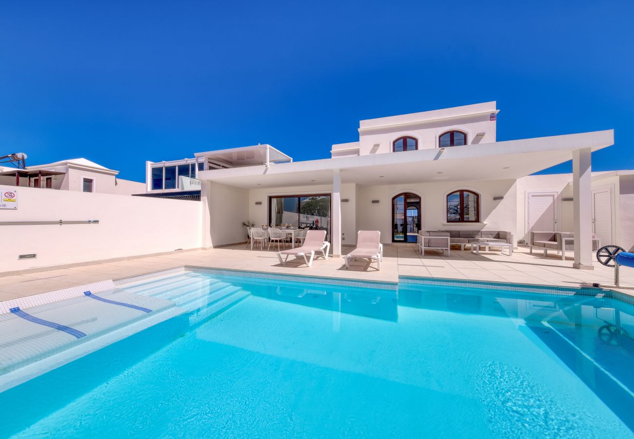Casa en Playa Blanca - Casa Malvasía • Pool • 900M de la playa • LVH