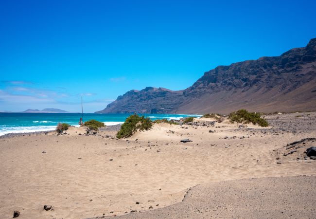 Casa en  Famara - Quicksand • Ocean views • Beach 1 min • LVH