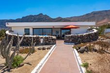 Casa en  Famara - Quicksand • Ocean views • Beach 1 min • LVH