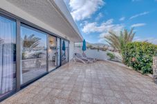 House in  Famara - Famara Mar 122 • Ocean views • Beach 2 min • LVH
