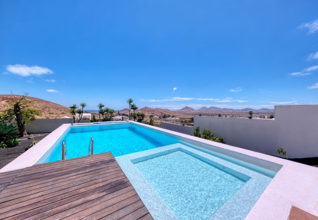 Villa in Nazaret - Villa El Erizo • Pool • LVH