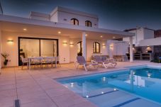 House in Playa Blanca - Casa Malvasía • Pool • 900M from the beach • LVH