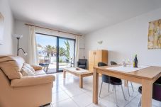Apartment in Charco del Palo - Apartamento 4, Complejo Casa Blanca
