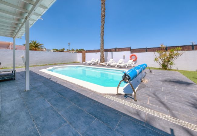 House in Puerto del Carmen - Villa Leona